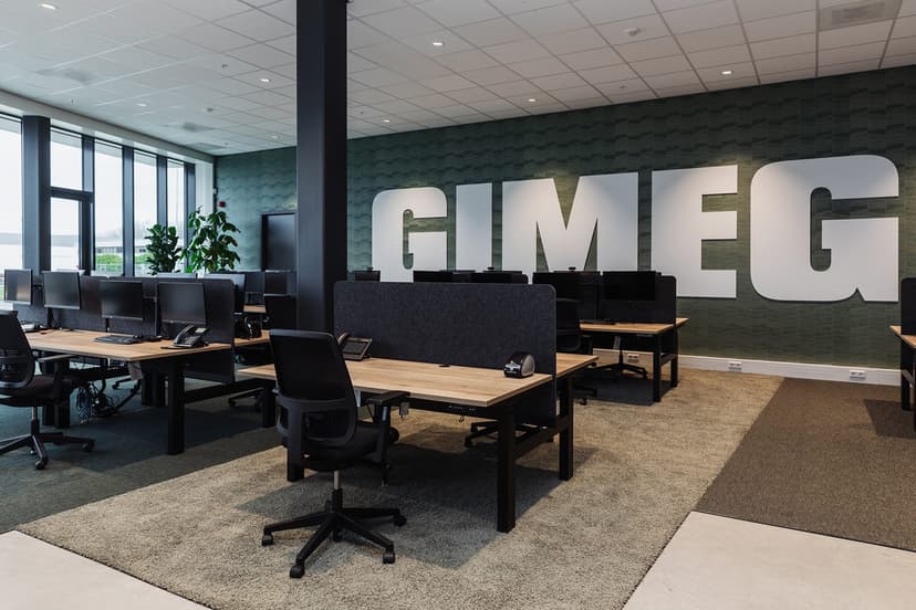 Ergonomische kantoortuin voor GIMEG — Nederland